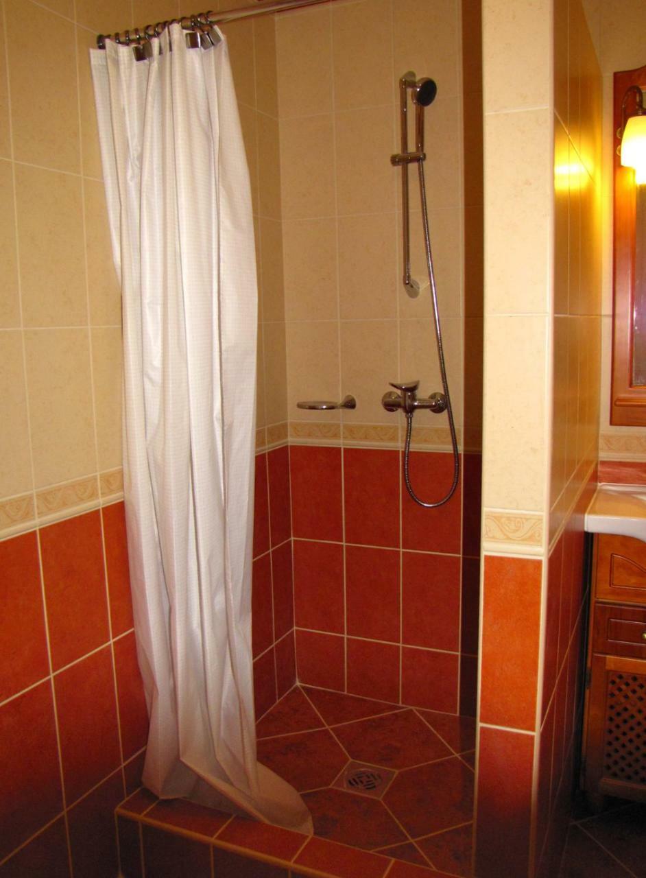 Szegfű Apartman Villa Hajdúszoboszló Kültér fotó