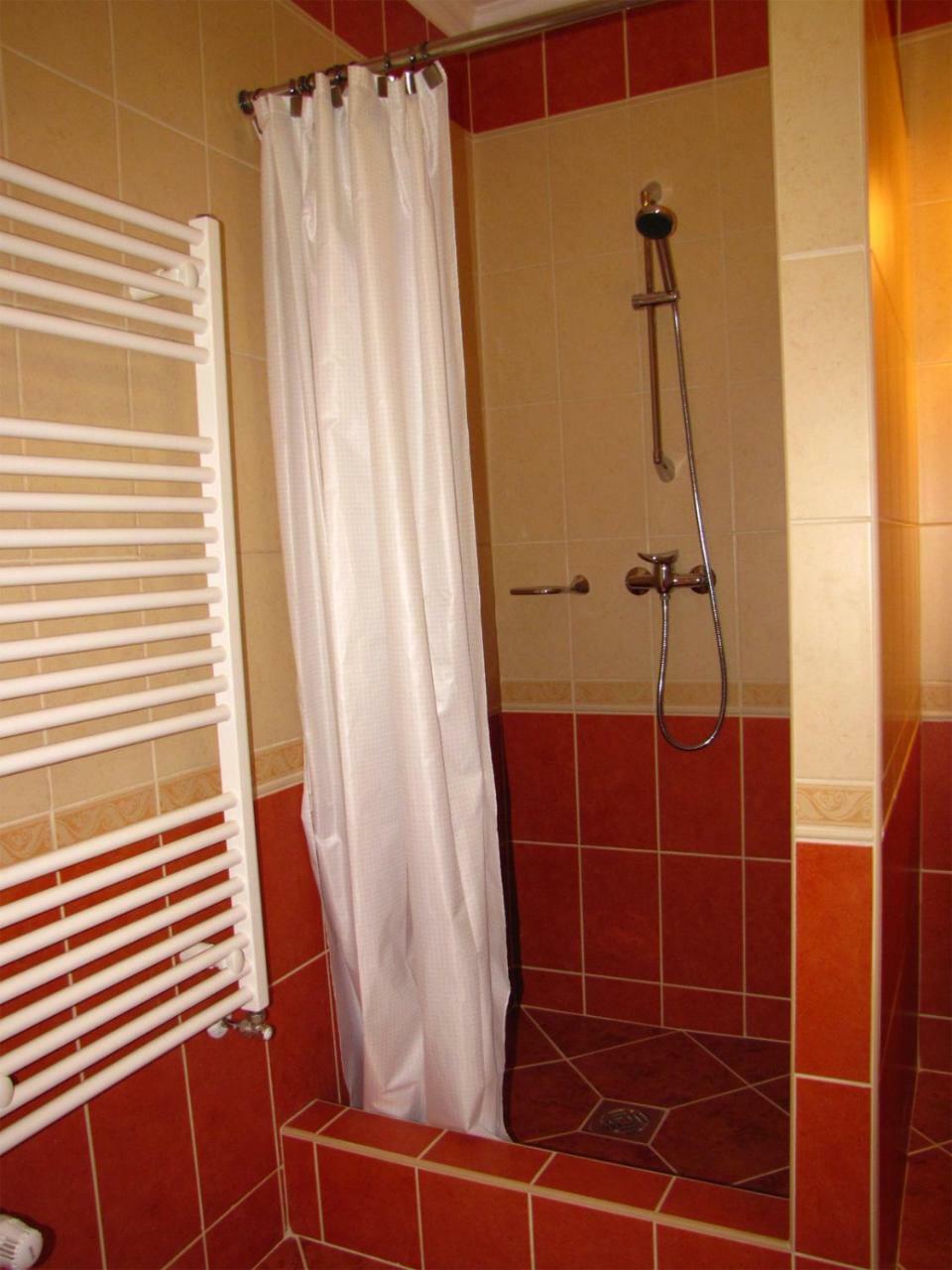 Szegfű Apartman Villa Hajdúszoboszló Kültér fotó
